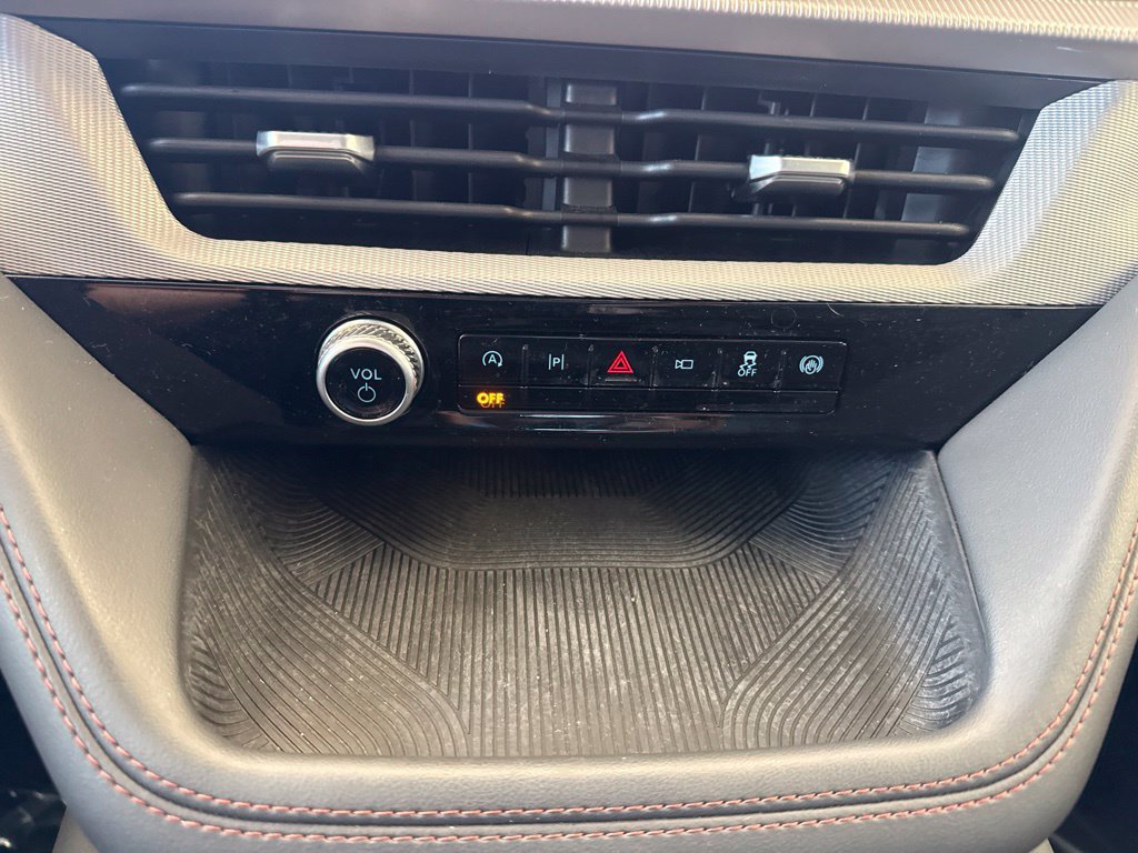 Certified 2026 Ford Explorer Active AWD/4WD image 23