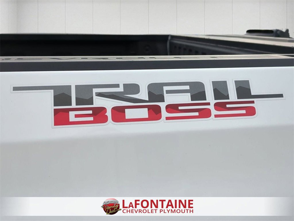Used 2022 Chevrolet Silverado 1500 Custom Trail Boss w/ LPO, Dark Essentials Package image 28