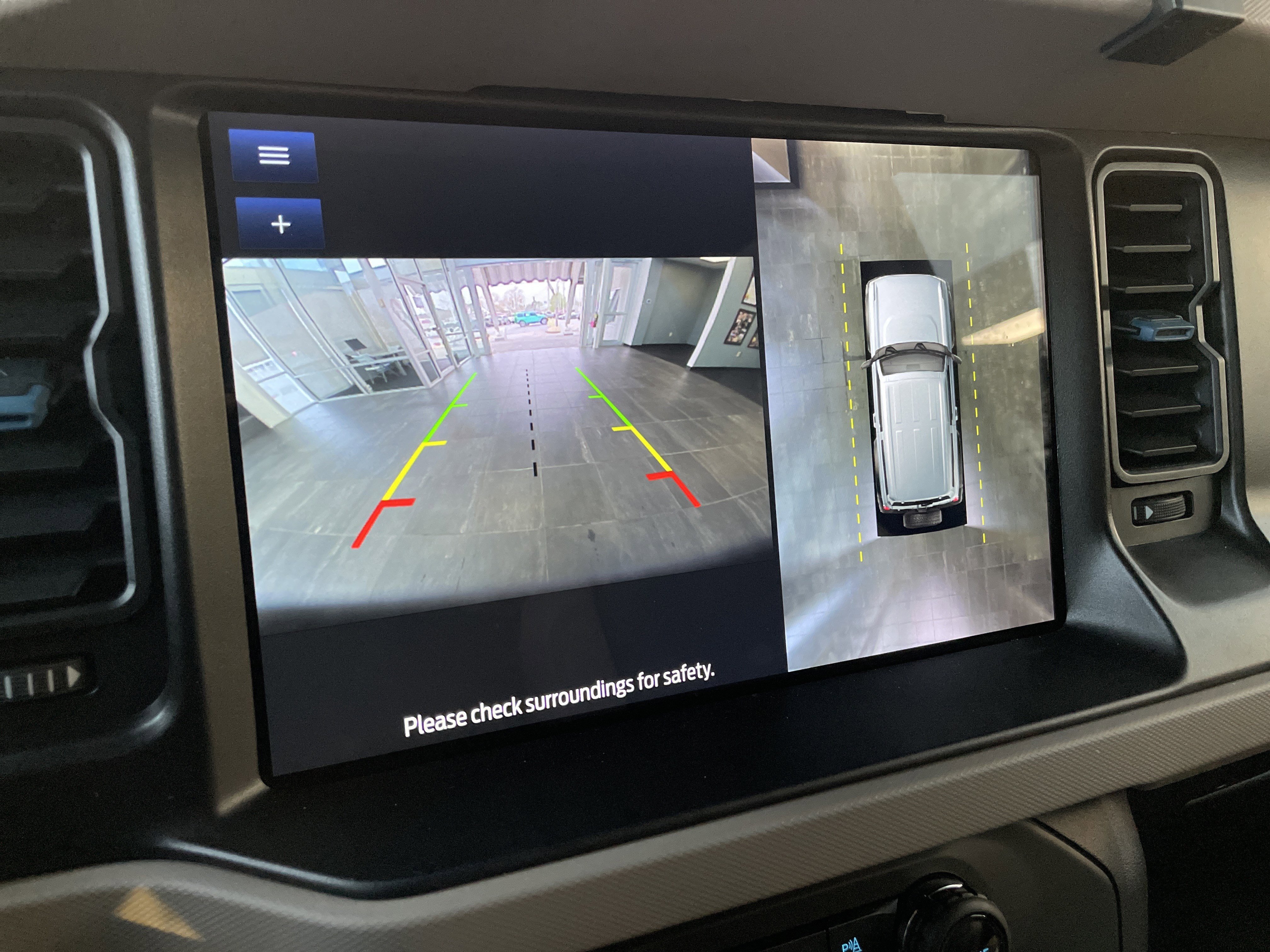 Used 2023 Ford Bronco Wildtrak image 30