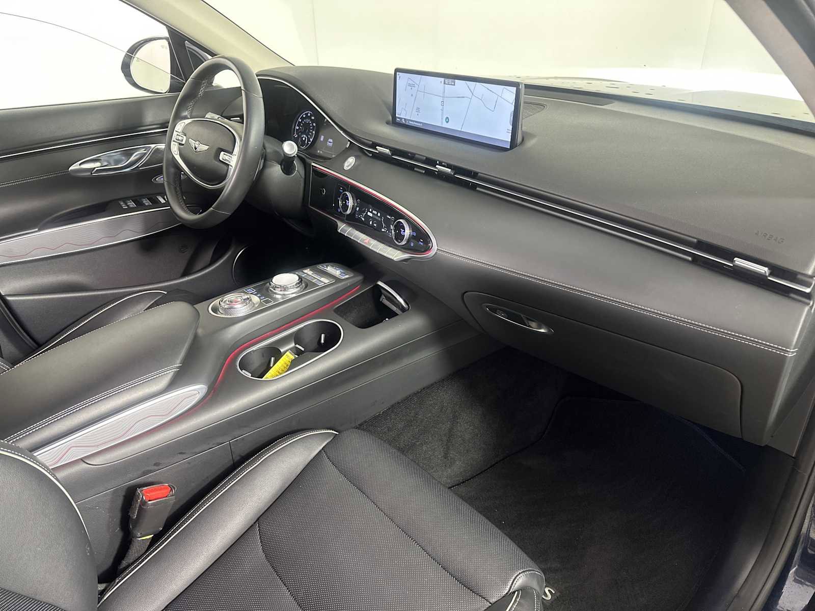 Used 2023 Genesis GV70 2.5T w/ Advanced Package image 29