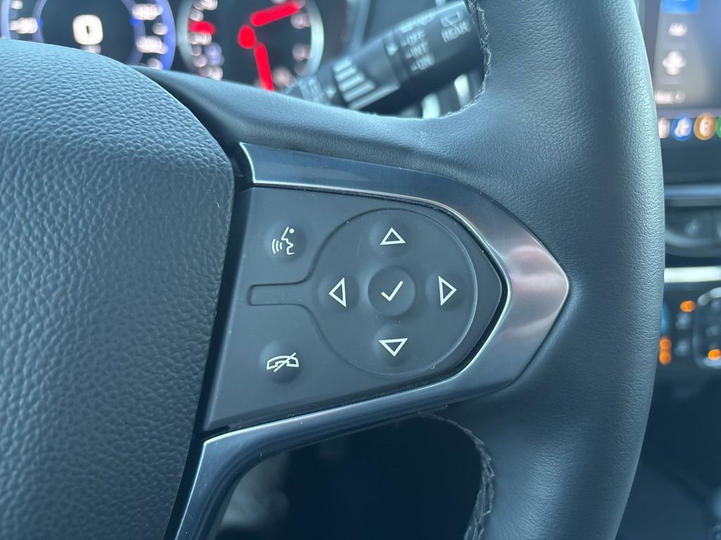 Used 2023 Chevrolet Traverse Premier image 21
