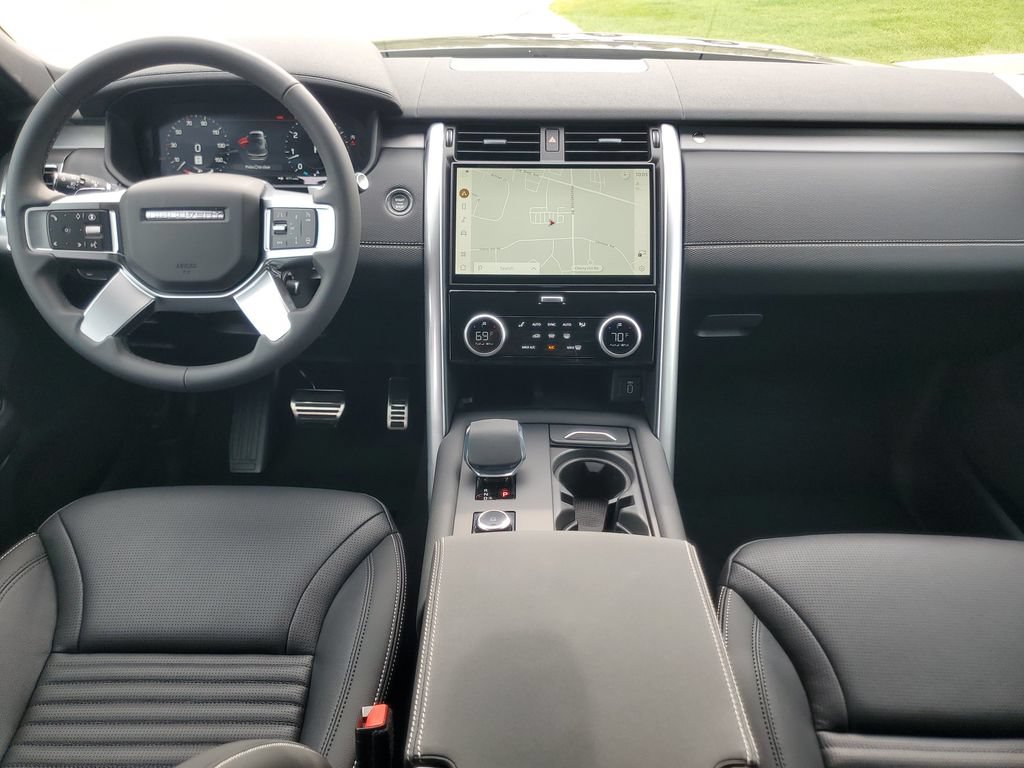 New 2026 Land Rover Discovery Dynamic SE AWD/4WD image 28