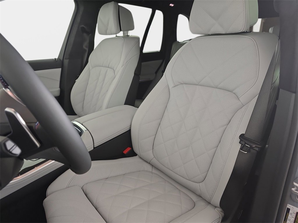 New 2026 BMW X5 M60i image 15