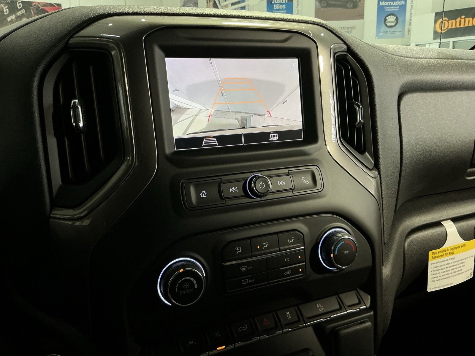 New 2026 Chevrolet Silverado 1500 Custom Trail Boss w/ LPO, Dark Essentials Package AWD/4WD image 27