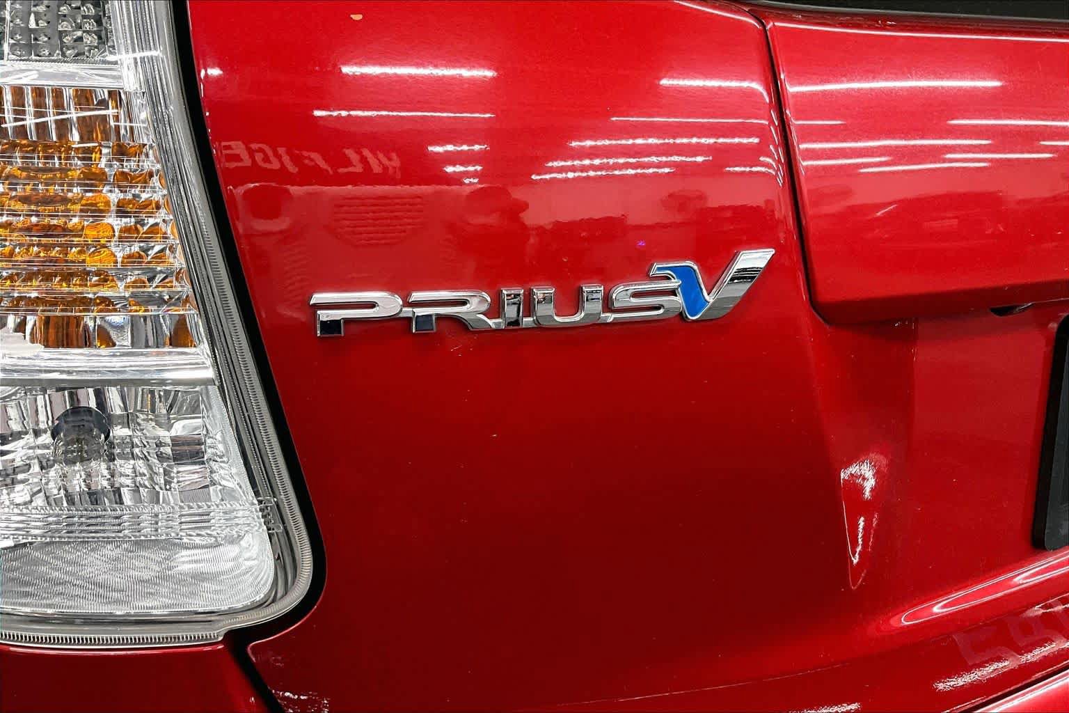 Used 2012 Toyota Prius V Five FWD image 9