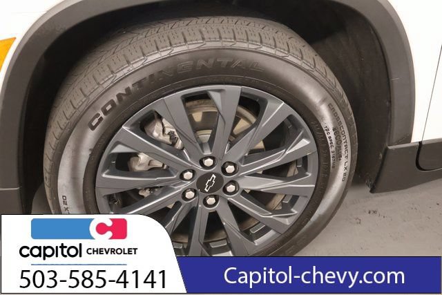 Used 2023 Chevrolet Traverse RS w/ LPO, Cargo Package AWD/4WD image 9