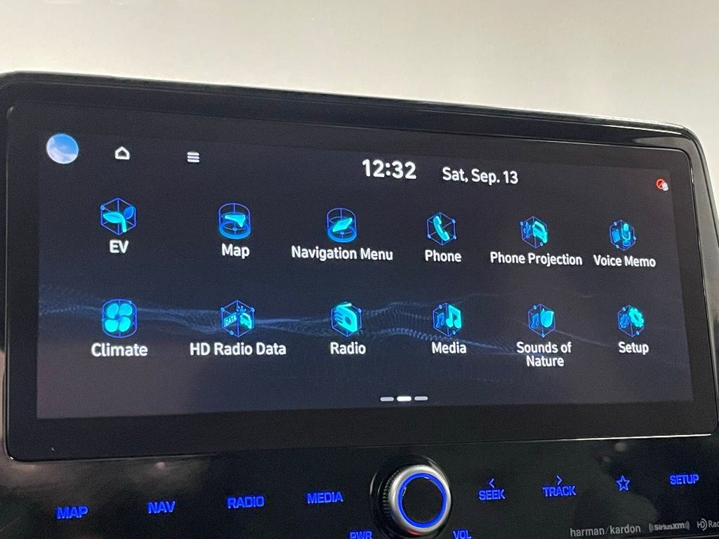 Certified 2021 Hyundai Ioniq Limited image 17