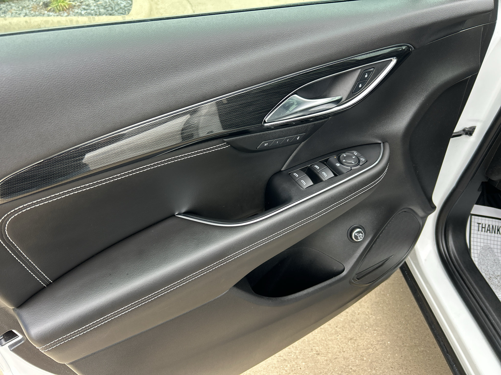 Used 2023 Buick Envision Essence AWD/4WD image 11
