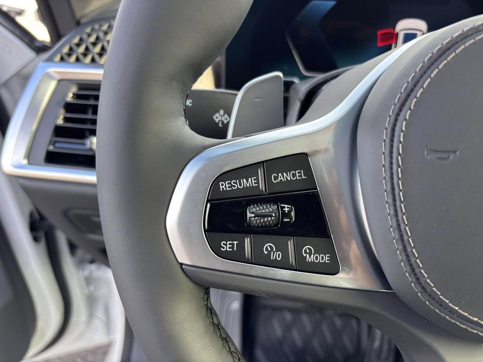 New 2026 BMW X5 xDrive50e w/ M Sport Package image 17