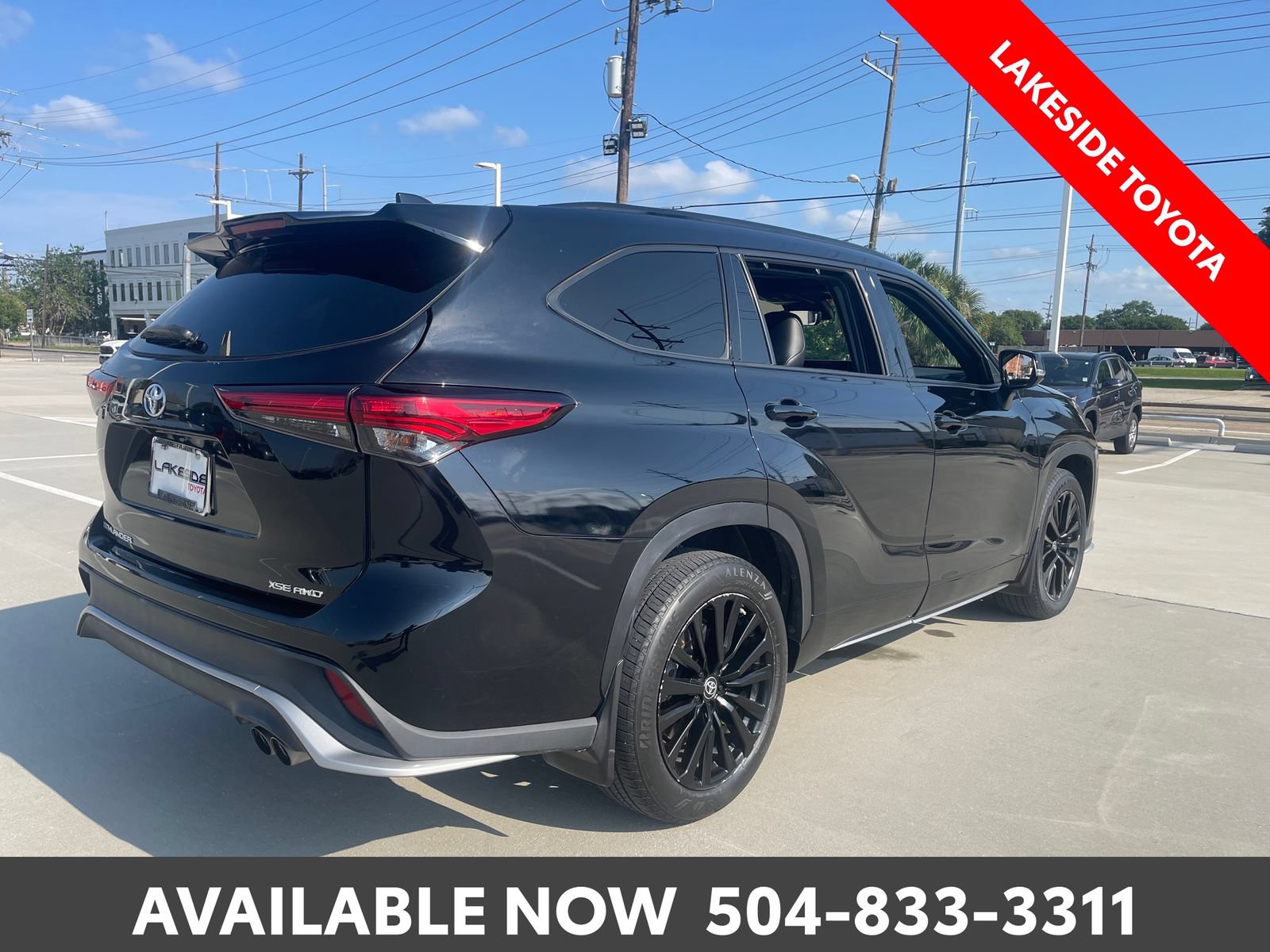 Used 2023 Toyota Highlander XSE AWD/4WD image 5