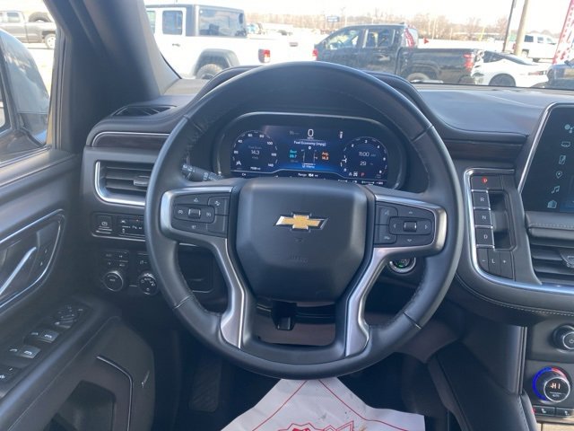Used 2023 Chevrolet Suburban LT image 15