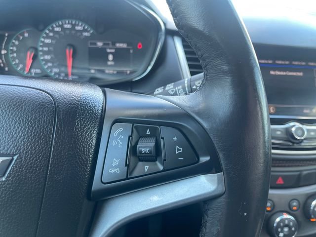 Used 2022 Chevrolet Trax LT w/ LT Convenience Package FWD image 20