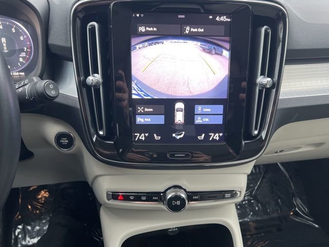 Used 2019 Volvo XC40 T5 Momentum image 33