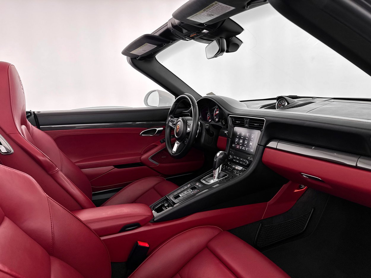 Used 2019 Porsche 911 Turbo S image 28