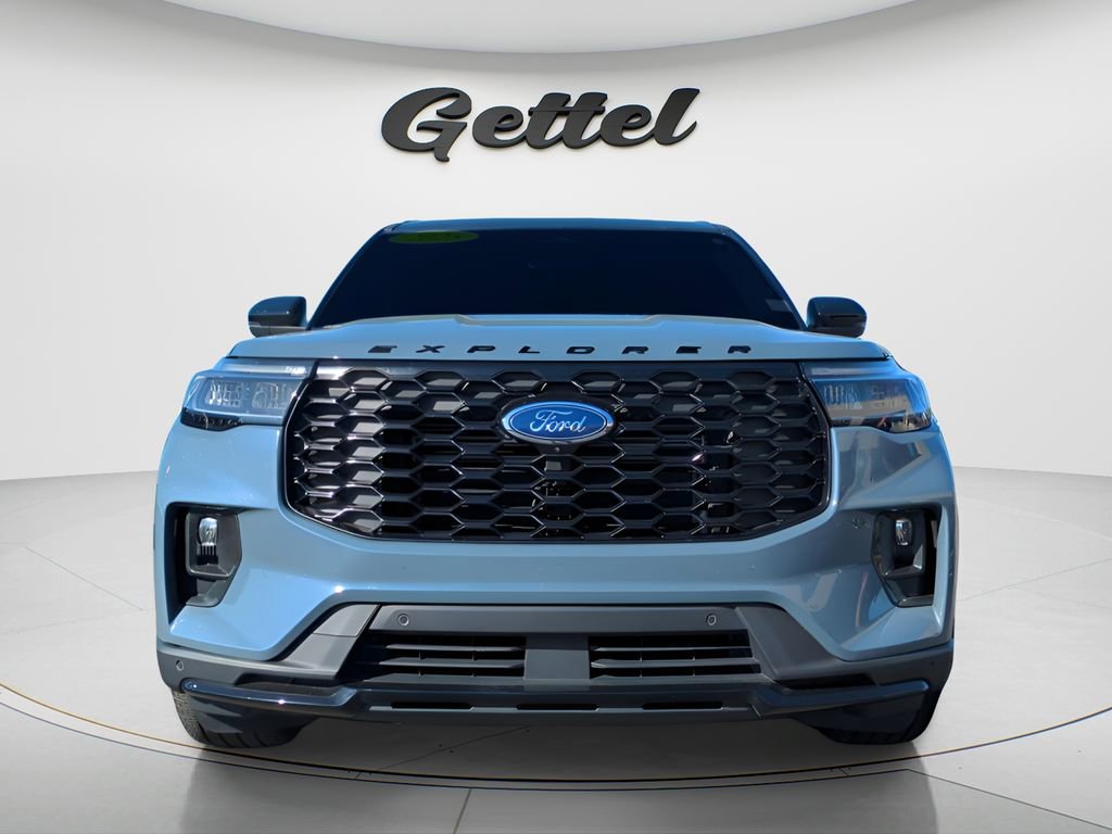 Used 2025 Ford Explorer ST-Line w/ Premium Package video 2