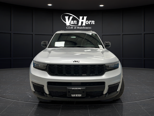 Used 2025 Jeep Grand Cherokee L Altitude AWD/4WD image 2