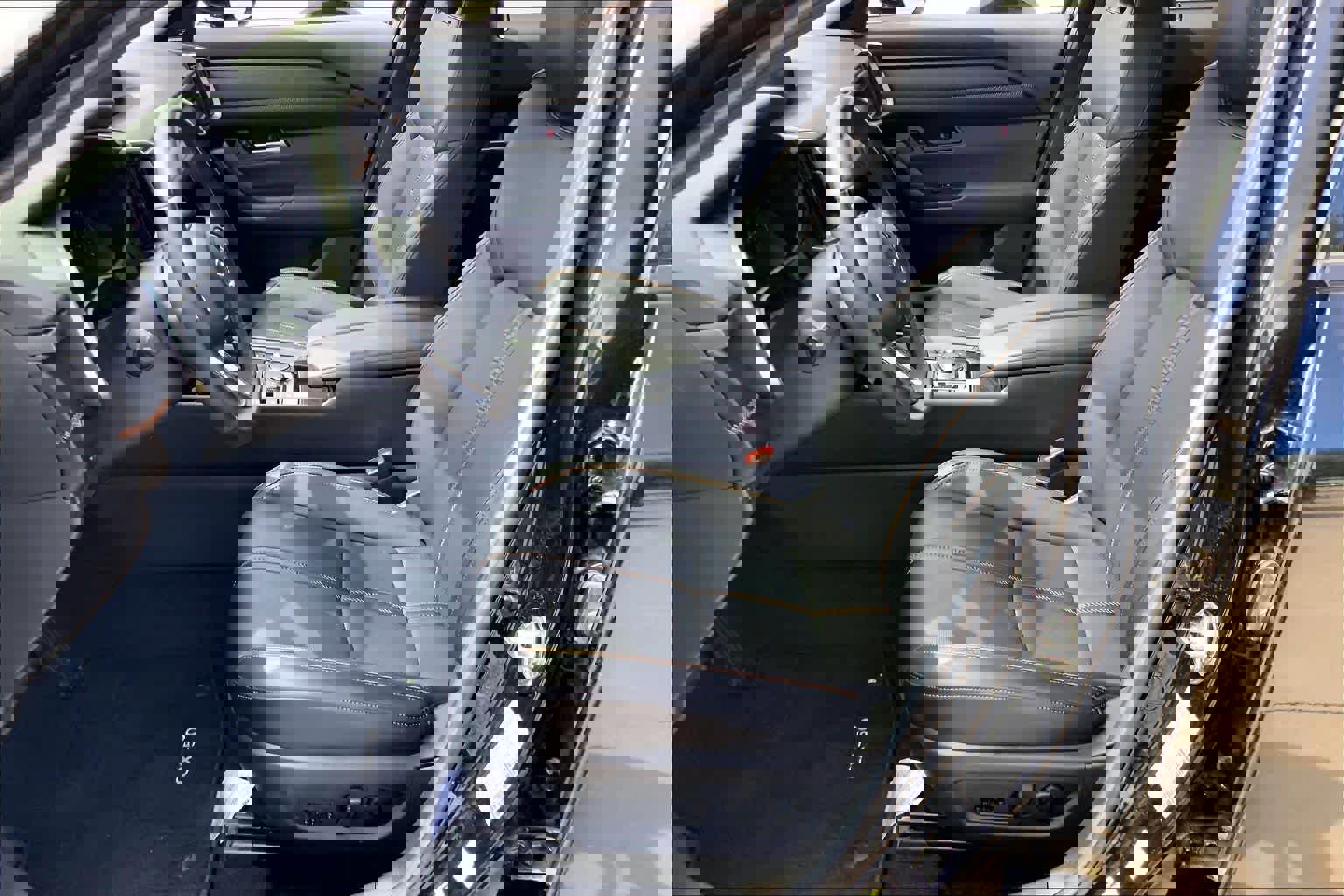 Certified 2025 MAZDA CX-50 AWD 2.5 Hybrid w/ Premium Pkg image 8