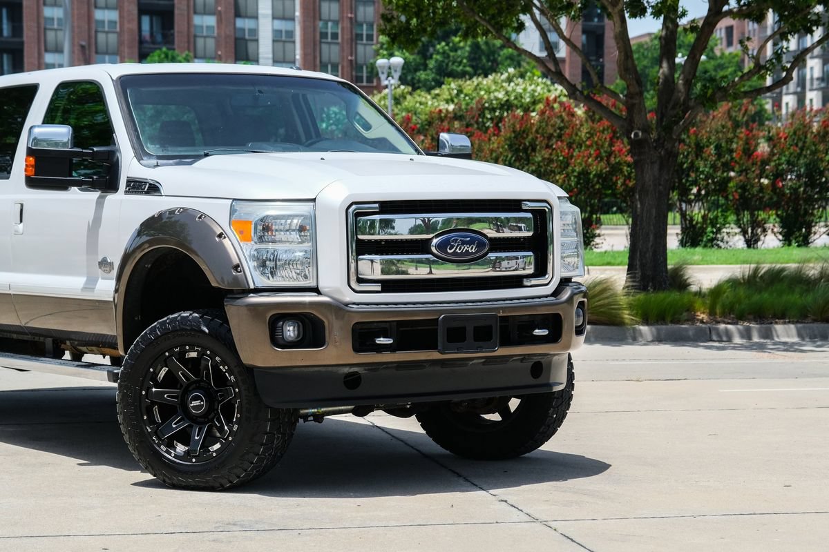 Used 2015 Ford F250 King Ranch w/ FX4 Off-Road Package AWD/4WD image 3