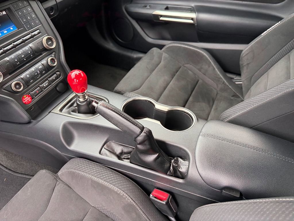 Used 2017 Ford Mustang Shelby GT350 RWD image 19