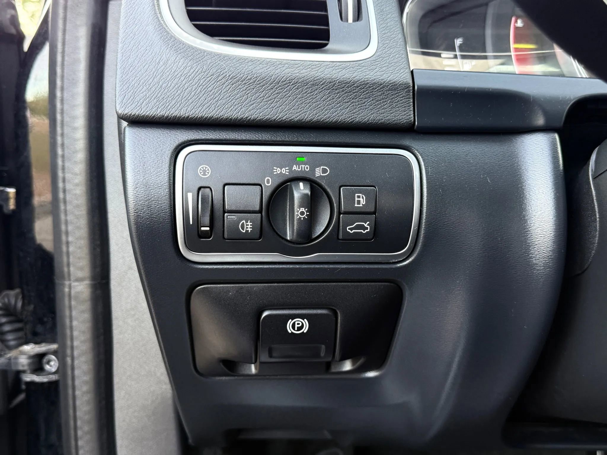 Used 2016 Volvo S60 T5 Premier image 22