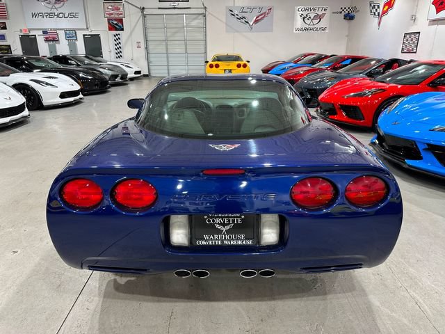 Used 2004 Chevrolet Corvette Coupe w/ Preferred Equipment Group RWD image 27