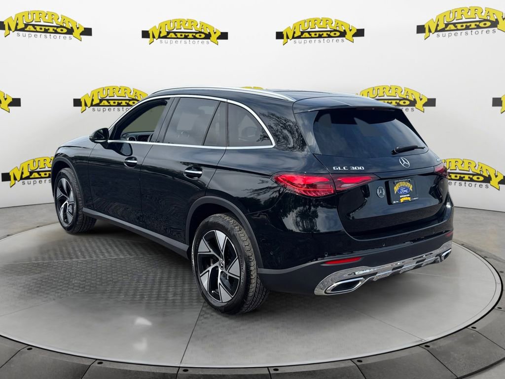 Used 2024 Mercedes-Benz GLC 300 4MATIC image 3