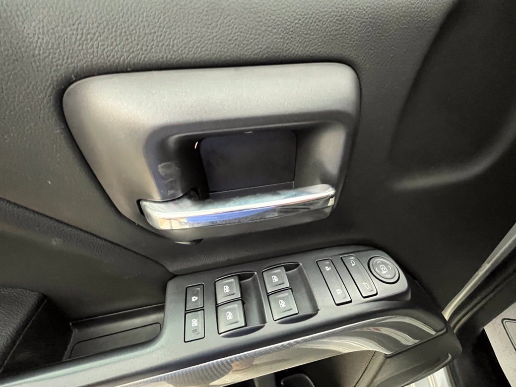 Used 2018 Chevrolet Silverado 1500 LT w/ All Star Edition AWD/4WD image 44