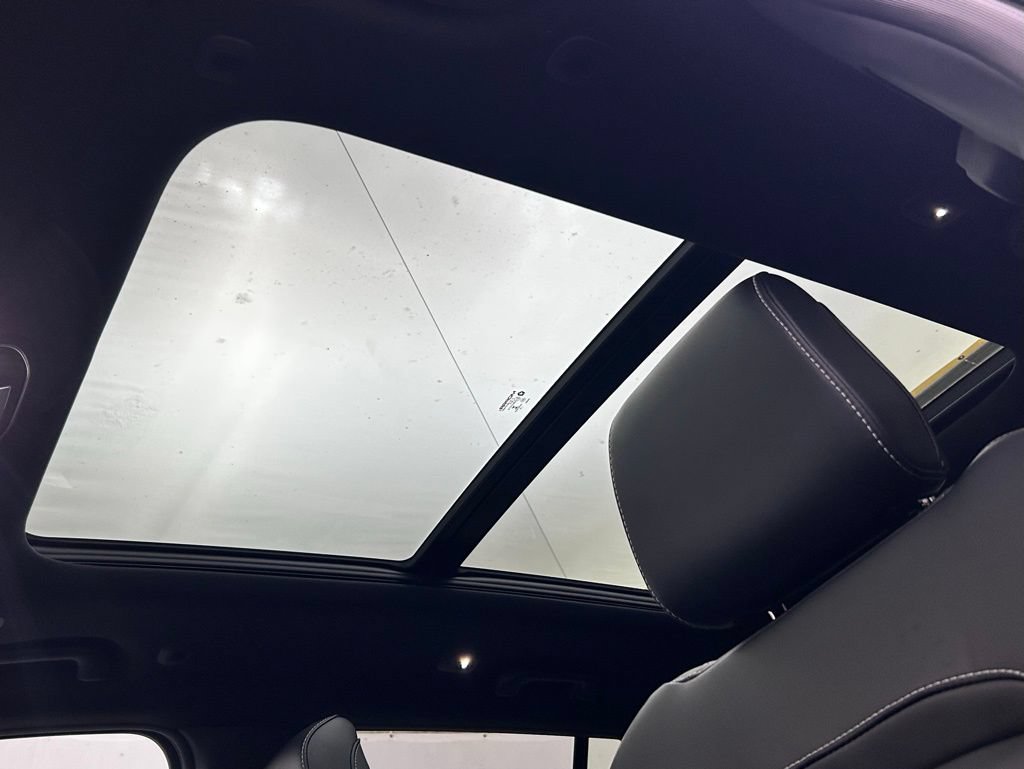 New 2025 Jeep Grand Cherokee Limited AWD/4WD image 23