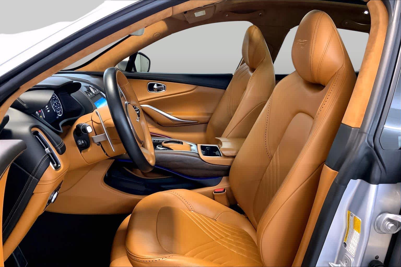 Used 2021 Aston Martin DBX AWD/4WD image 7