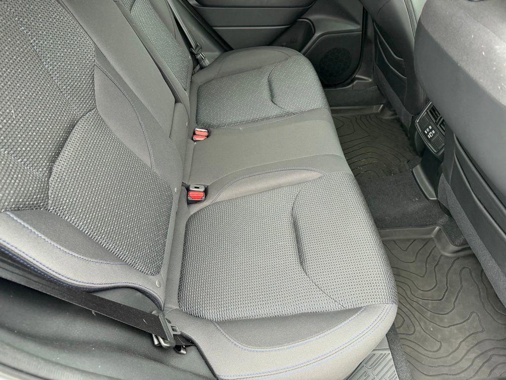 Used 2025 Subaru Forester Premium w/ Protection Package image 18