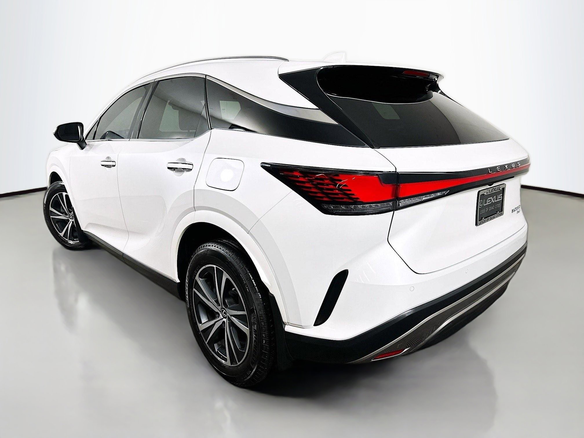 Used 2023 Lexus RX 350 Premium w/ Accessory Package (A2) image 5