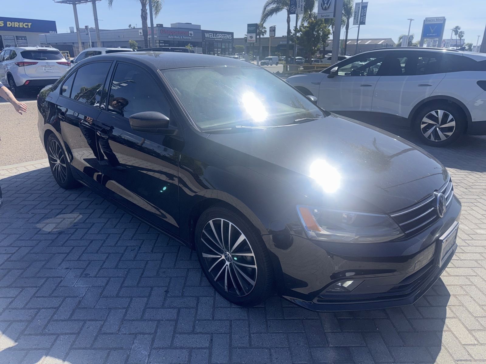 Used 2016 Volkswagen Jetta Sport FWD image 2