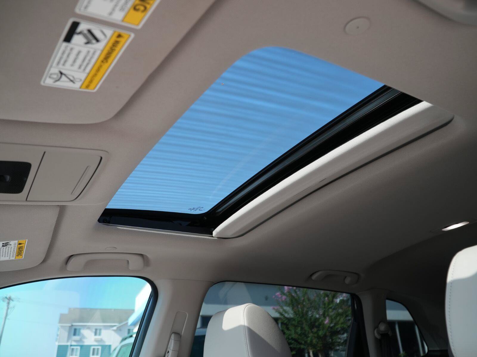Used 2025 Honda CR-V EX-L image 8