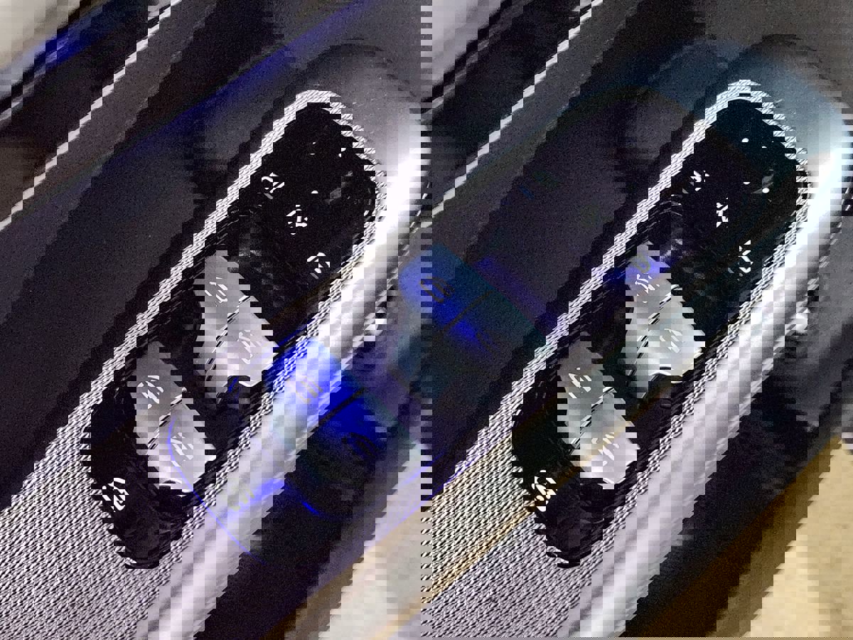 Used 2025 Mercedes-Benz GLC 300 4MATIC image 44