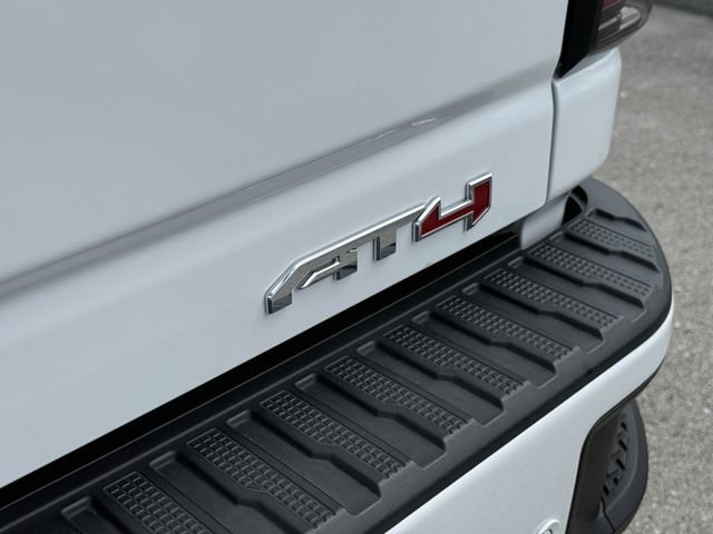Used 2024 GMC Sierra 2500 AT4 w/ AT4 Premium Plus Package AWD/4WD image 15