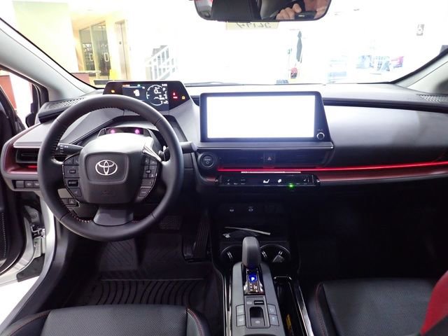 New 2026 Toyota Prius Plug-In Hybrid FWD image 12