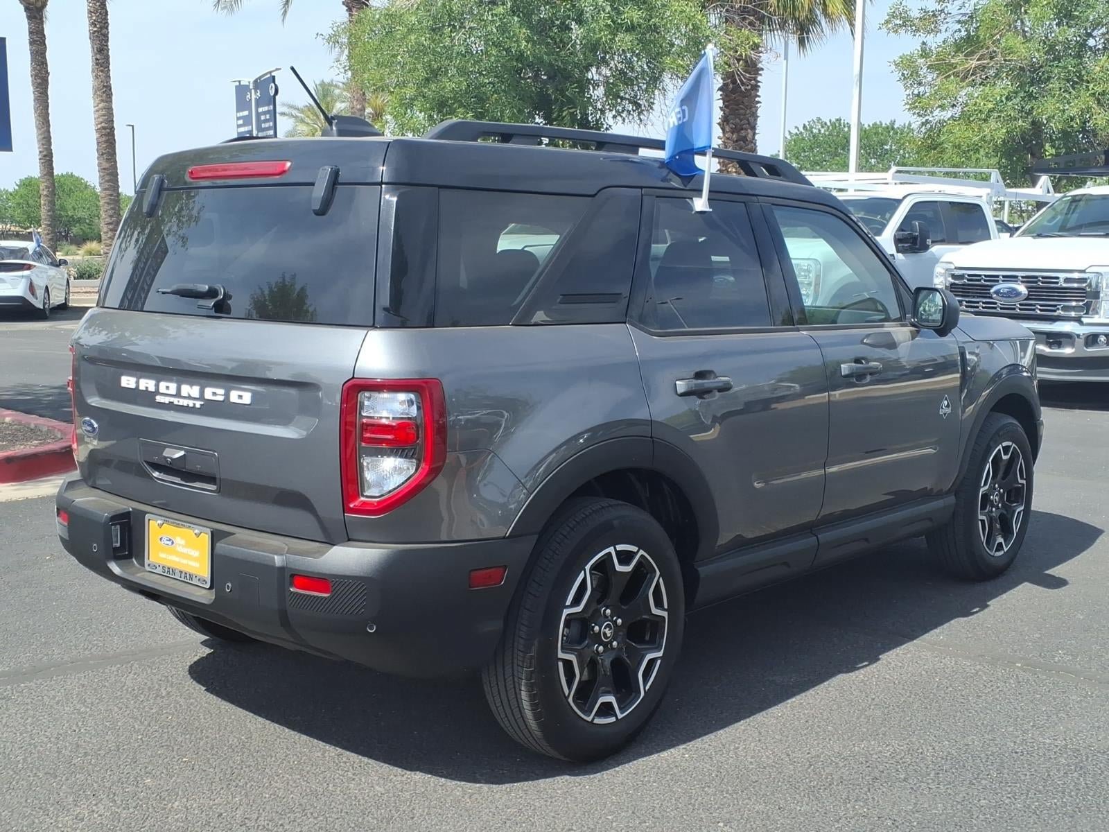 Certified 2025 Ford Bronco Sport Outer Banks w/ Outer Banks Tech Package+ AWD/4WD image 4