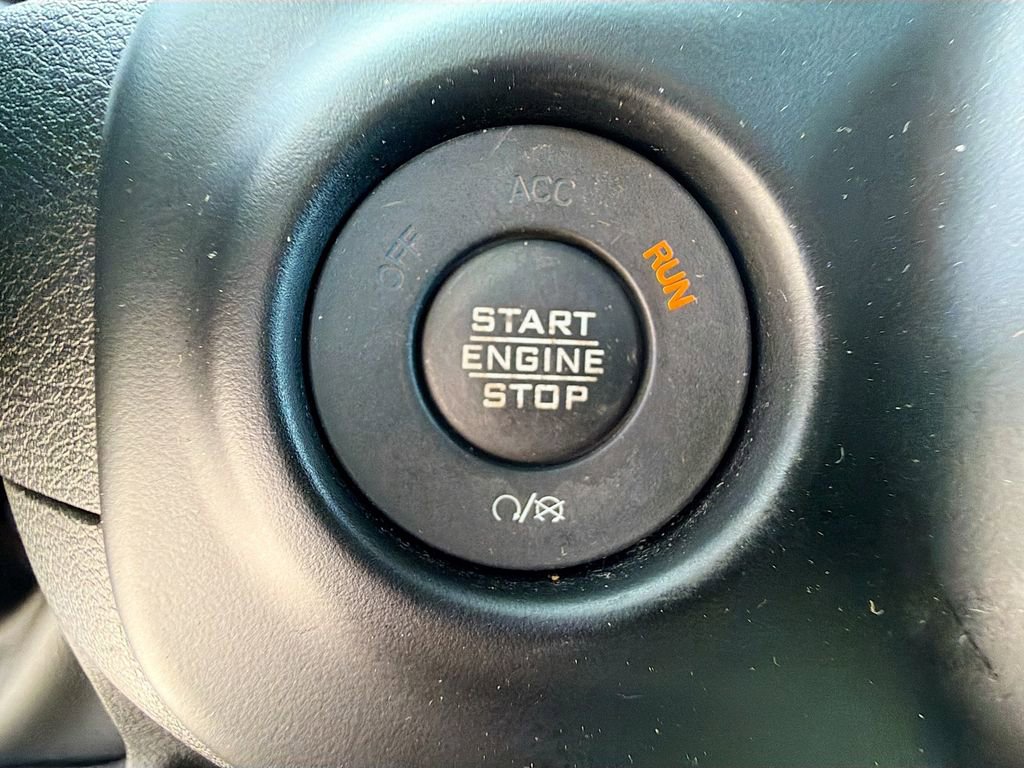 Used 2022 Jeep Wrangler Unlimited Sport image 38