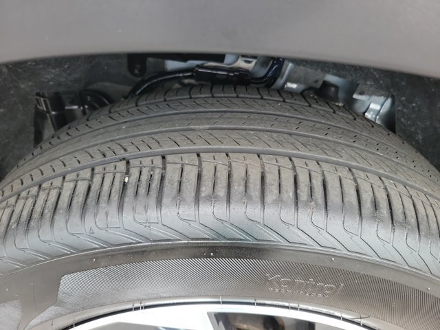 Used 2024 Nissan Rogue SV AWD/4WD image 11