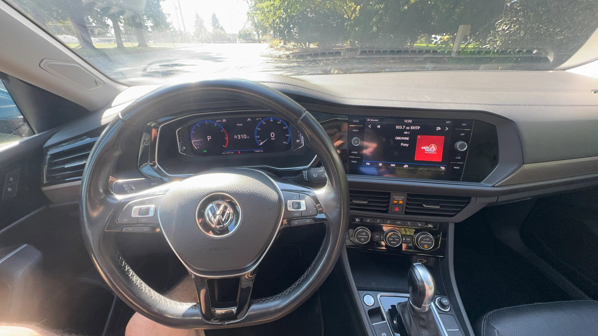 Used 2019 Volkswagen Jetta SEL Premium image 10