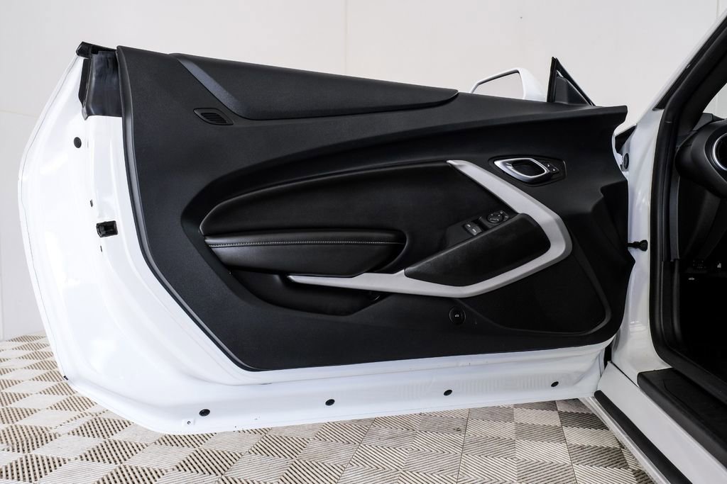 Used 2023 Chevrolet Camaro LT RWD image 37