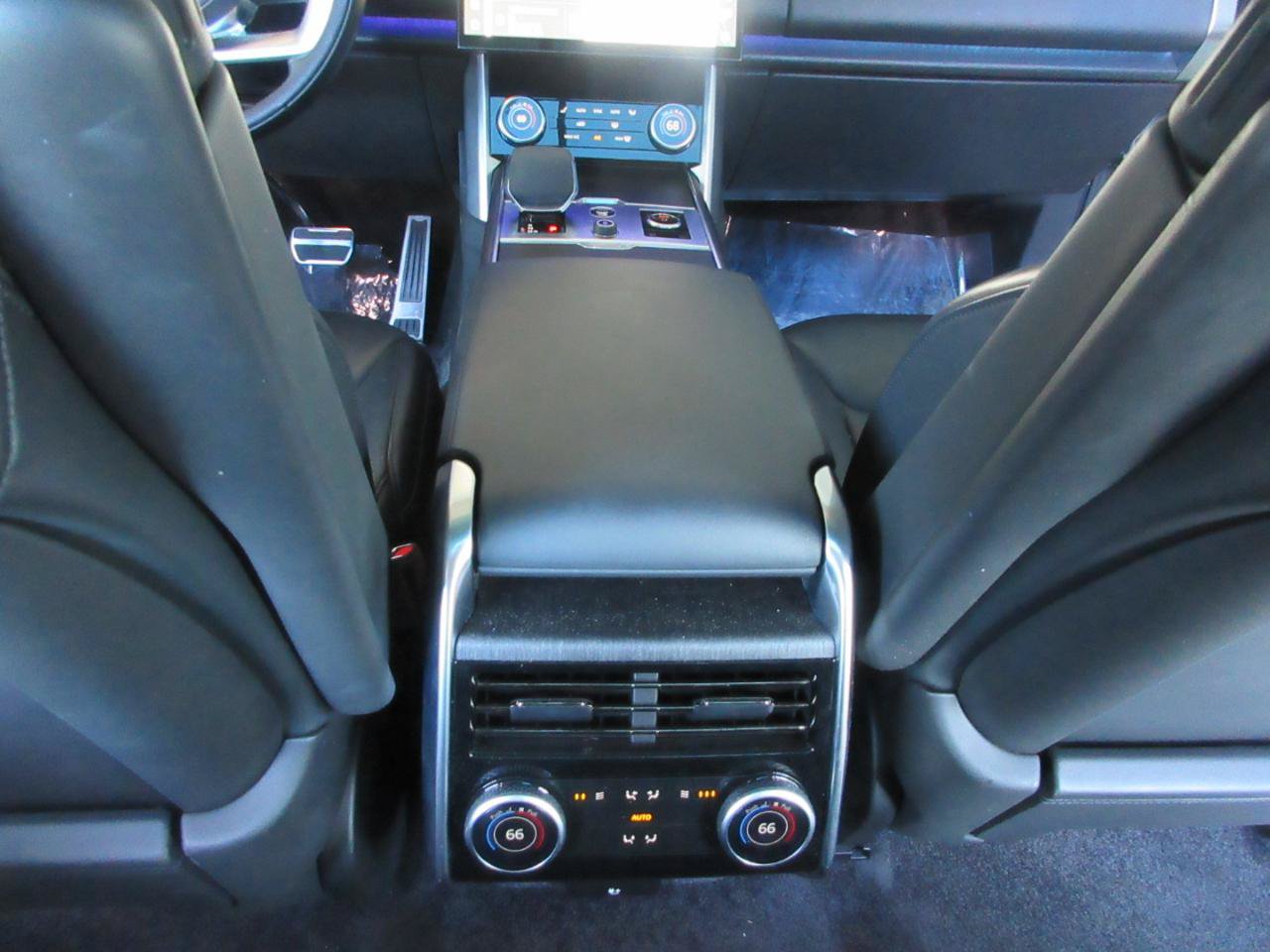 Used 2023 Land Rover Range Rover SE AWD/4WD image 46