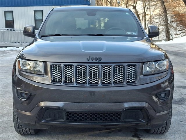 Used 2015 Jeep Grand Cherokee Altitude image 3