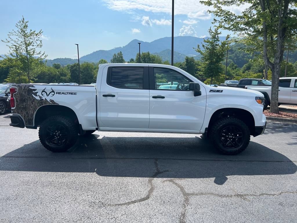New 2025 Chevrolet Silverado 1500 Custom Trail Boss w/ Realtree Special Edition image 2