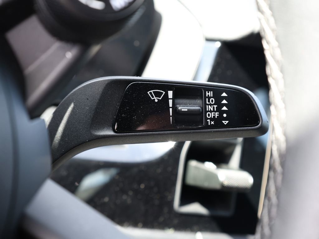 Used 2025 Porsche Panamera 4 image 43