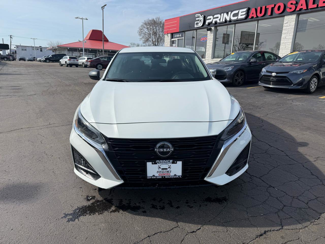 Used 2024 Nissan Altima 2.5 S image 2