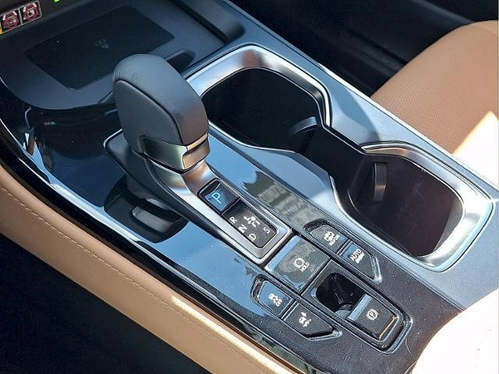 Certified 2023 Lexus NX 450h+ AWD w/ Accessory Package (Z2) image 13