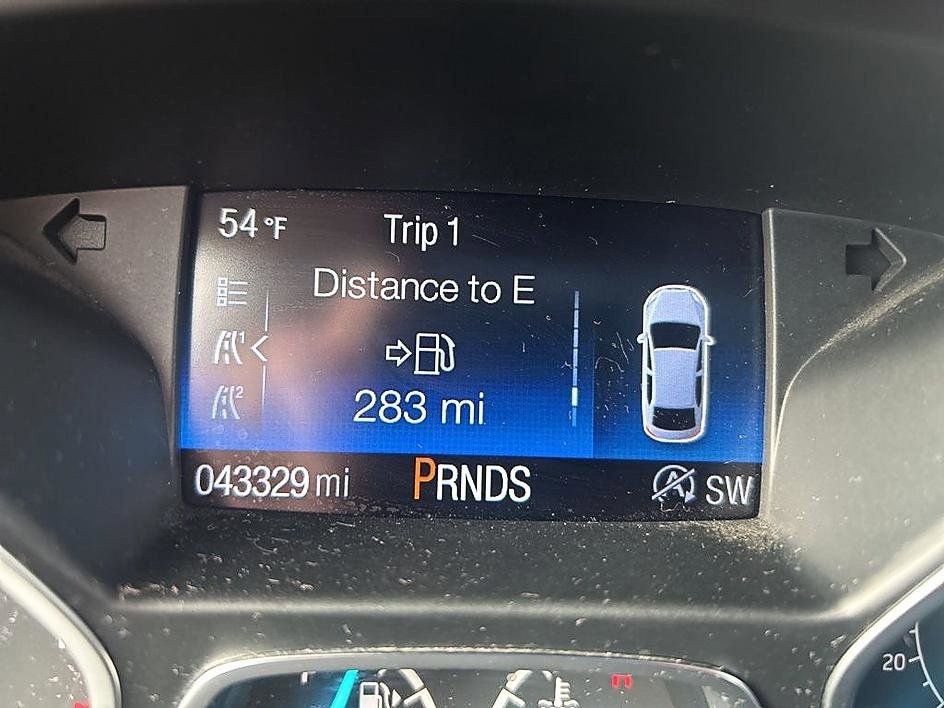 Used 2018 Ford Escape SE w/ SE Sport Appearance Package AWD/4WD image 17