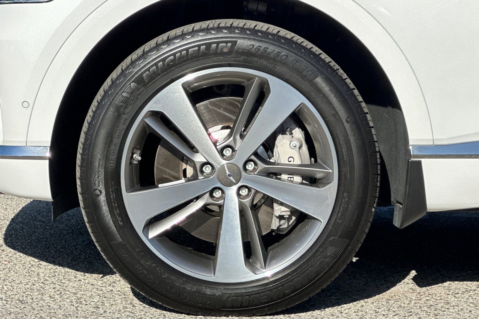 Used 2023 Genesis GV80 2.5T w/ Prestige 20" Package image 28