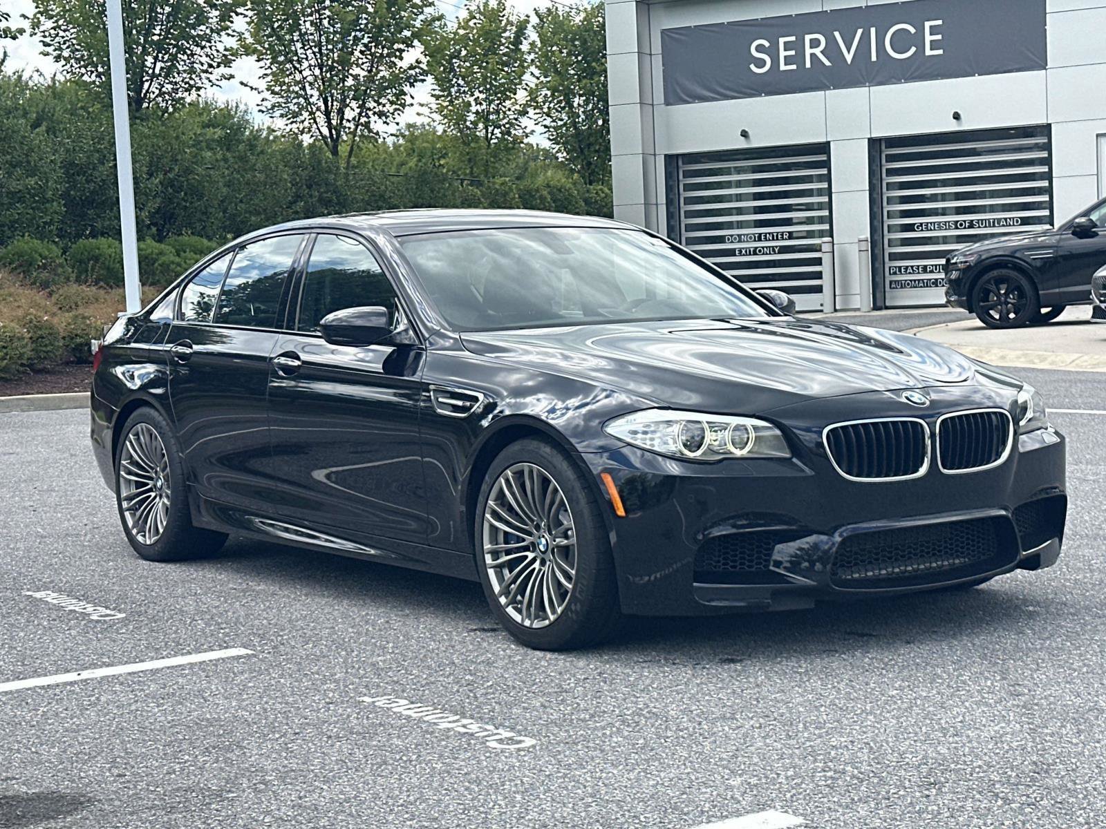 Used 2013 BMW M5 RWD image 4